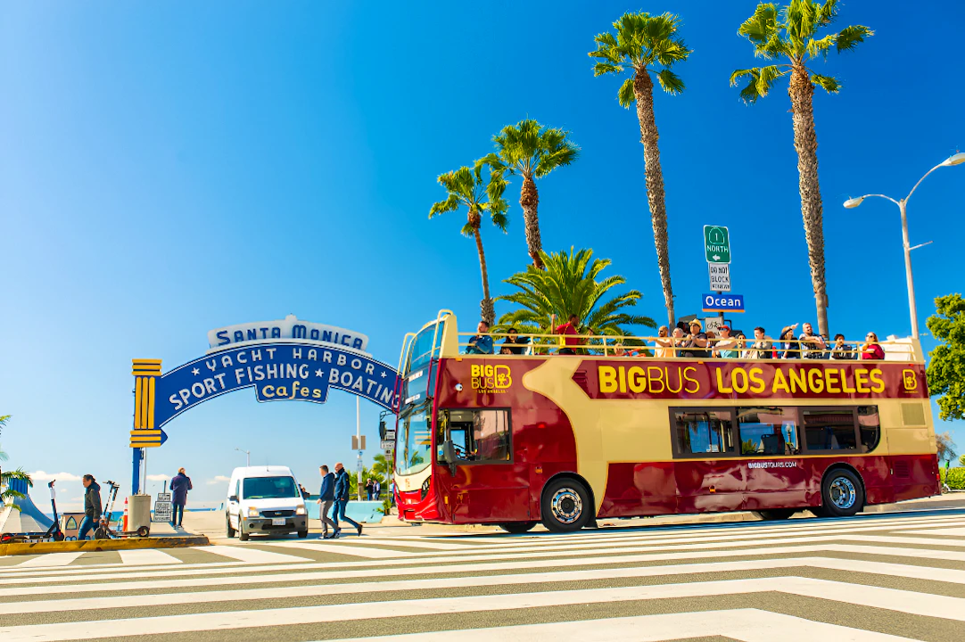 Big Bus Los Angeles Hop-on Hop-off Bus Tour Ticket